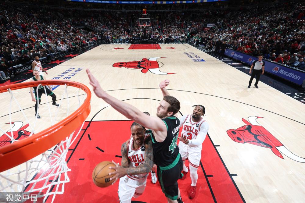 球迷们的热 球迷们的热