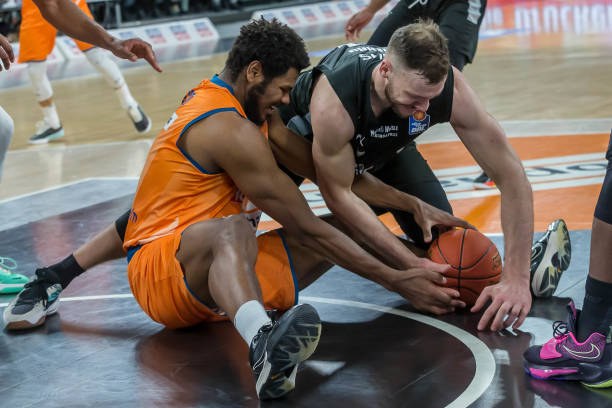 科莫在上赛 科莫在上赛